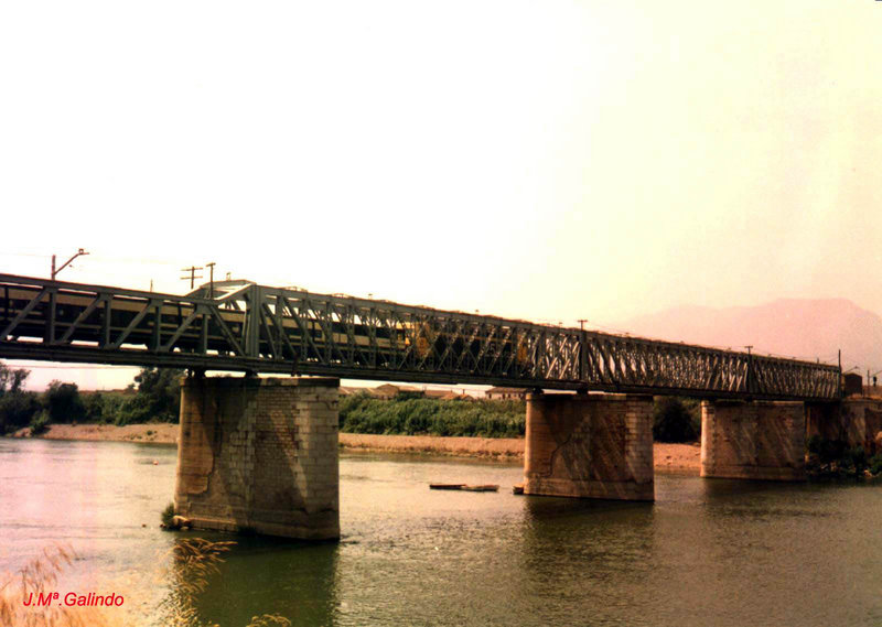 TALGO IV_TORTOSA_1993-08.jpg