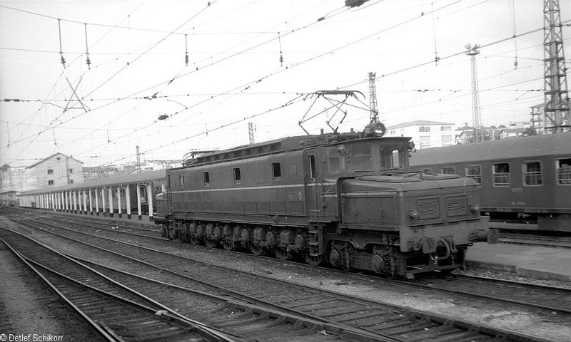 d31 RENFE 7210 (Babcock & Wilcox 295-1928) Irun 1.8.1971.jpg