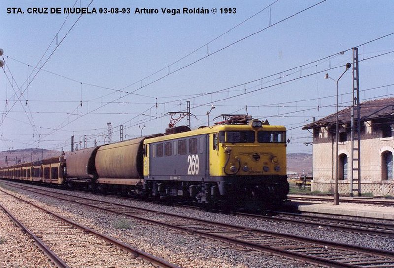 269-046 STA.CRUZ DE MUDELA 3-8-93.JPG