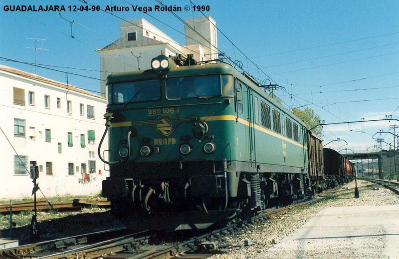 269-106 GUADALAJARA 12-4-90.JPG