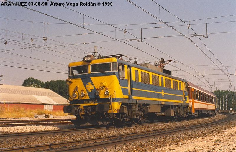 269-239 ARANJUEZ 3-8-90.JPG