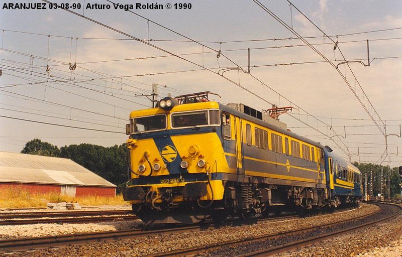 269-258 ARANJUEZ 3-8-90.JPG