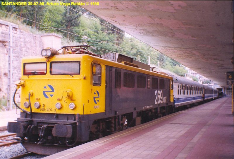 269-407 SANTANDER 30-7-98.JPG