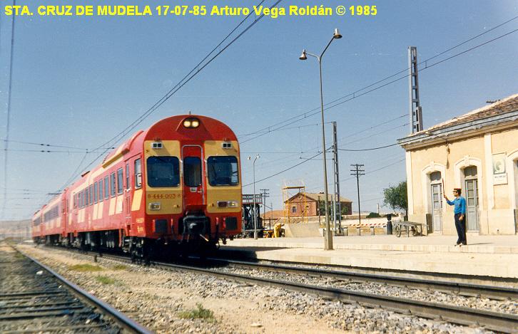 444-003 STA.CRUZ DE MUDELA 17-7-85.JPG