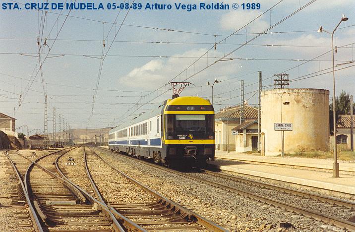 444-517 STA.CRUZ DE MUDELA 5-8-89.JPG