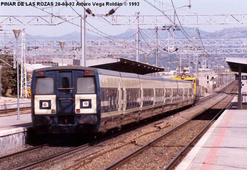 TALGO P. PINAR DE LAS ROZAS 20-3-92.JPG