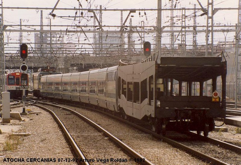 TALGO PENDULAR ATOCHA 7-12-92.JPG