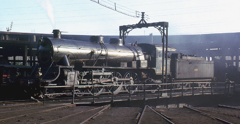 RD3068. 231.2013 at Seville. 13th May,1964.jpg