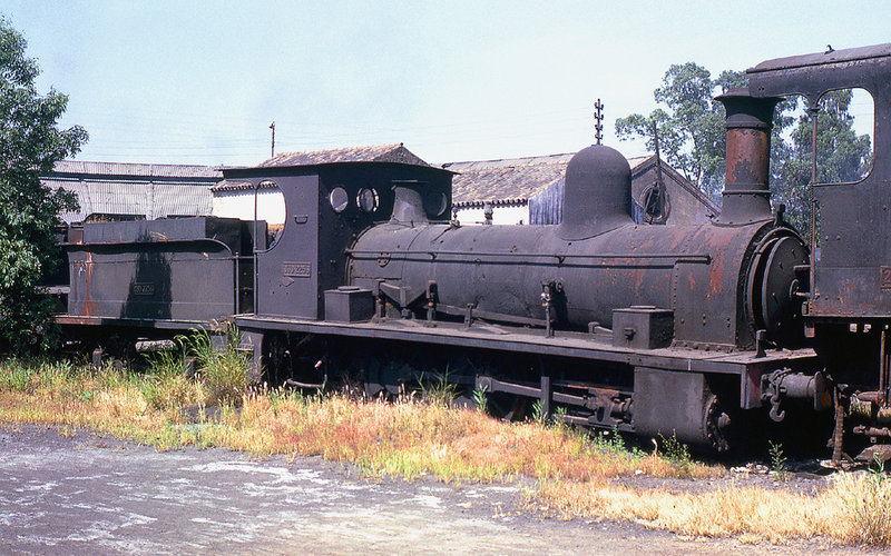 RD3075. 030.2256 at Huelva. 15th May,1964.jpg