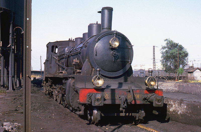 RD3078. 240.2049 at Cordoba. 16th May,1964.jpg