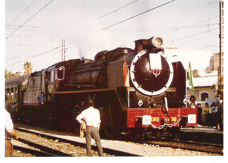Mikado 141F-2416 en Córdoba octubre de 1984 003.jpg