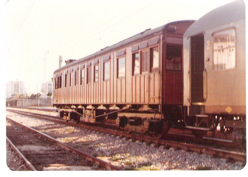 Mikado 141F-2416 en Córdoba octubre de 1984 004.jpg