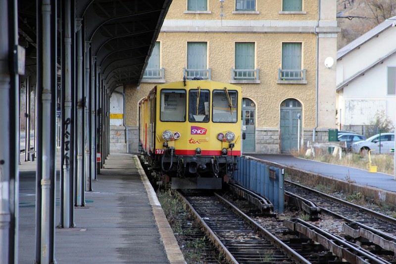 Train Jaune_8183336433_o.jpg