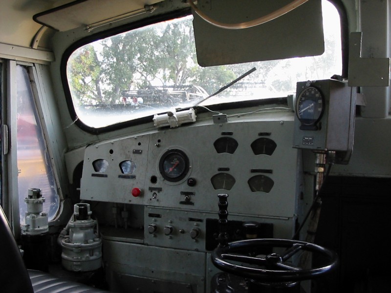 L_1150_cab.jpg