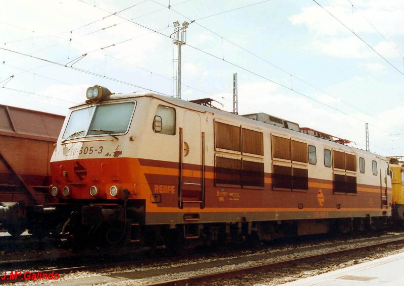 250-605_TARRAGONA_1994-04.jpg