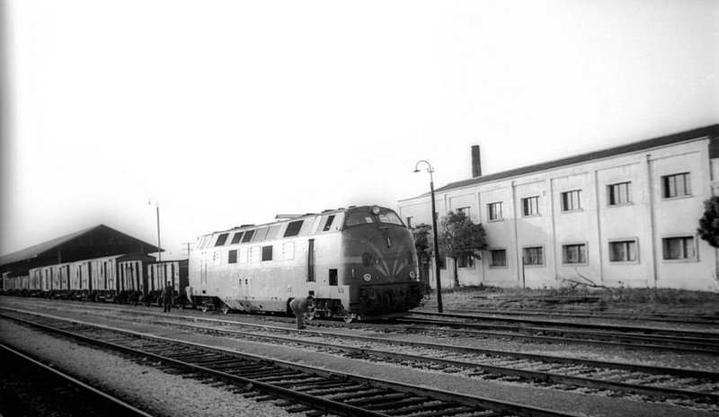 RENFE 4027 CASETAS.jpg