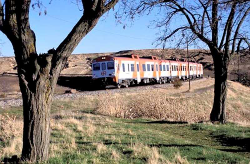 RENFE 593 AVEINTE.jpg