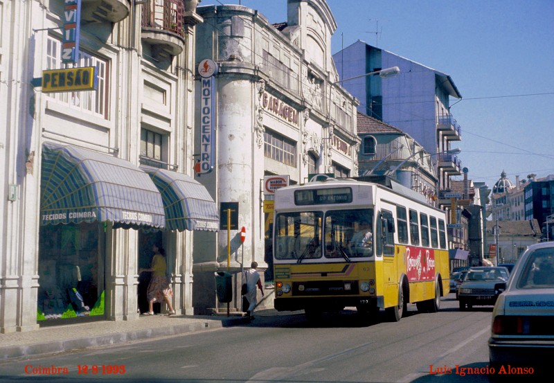 Trolebús en Coimbra. (12-8-93).jpg