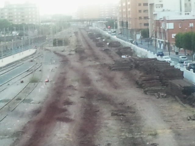 Desmantelamiento de la playa de vias de la estacion de Almeria 13-05-2014 (9).jpg