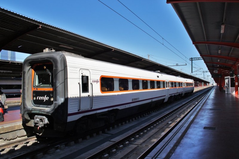 594.606 - Madrid-Cham. 11-03-2012. IR17197 Madrid-Badajoz. Foto Alexander B..jpg