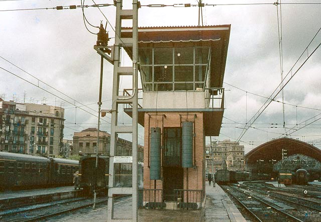 Estación de Atocha. 11-05-1970 - Foto John Batts.jpg