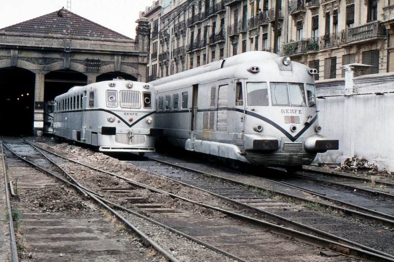 595.012 - Bilbao. TAF de Renfe. Fotografía de Xavier Santamaría. Archivo EuskoTren-Museo Vasco del Ferrocarril.jpg