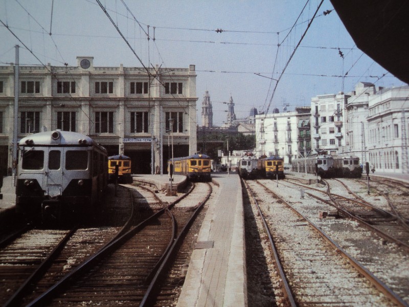 suizas en la estacion de Franca.JPG