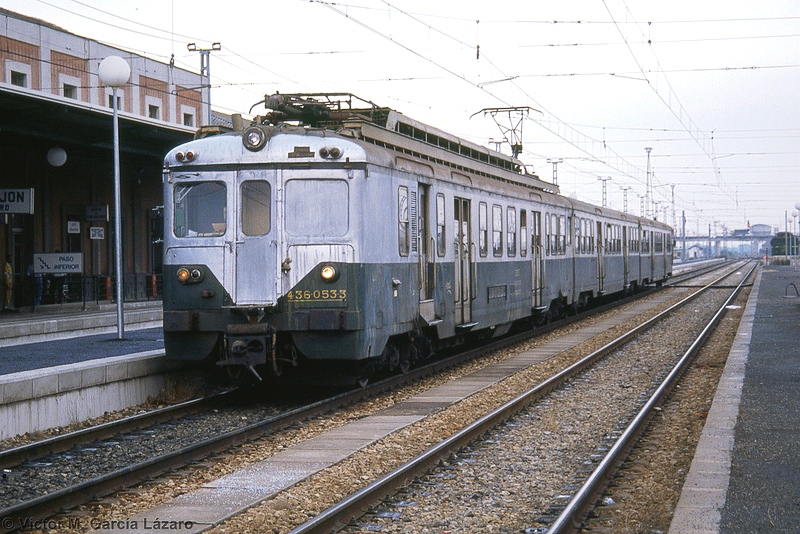 436.053 - Castejón de Ebro. 05-08-1989 .- Victor García Lázaro.jpg