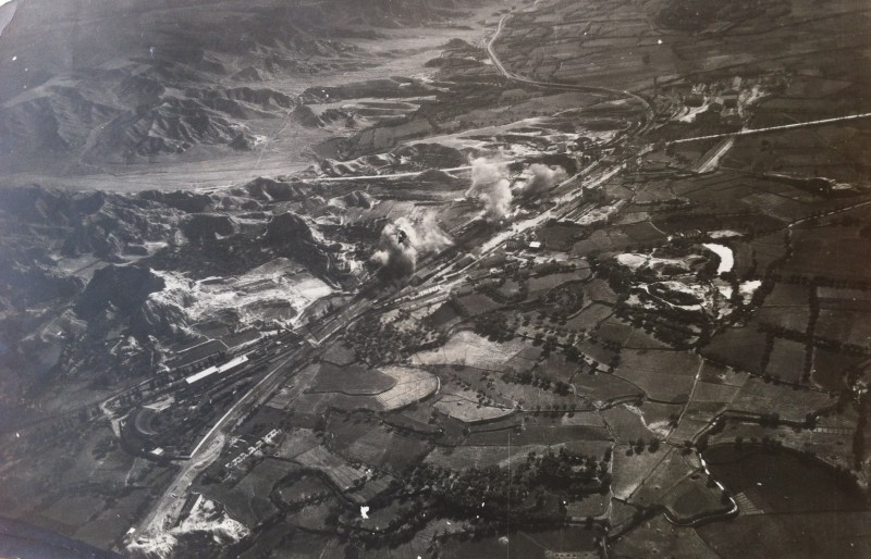 Estación de Guadix bombardeada el 7-2-37 durante la guera civil.jpg