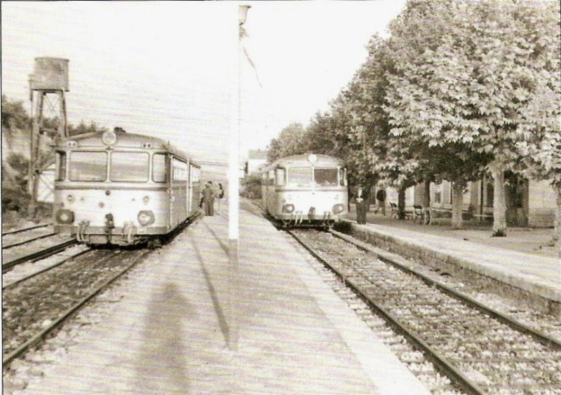 1980 cruce de ferrobuses en onteniente[1].jpg