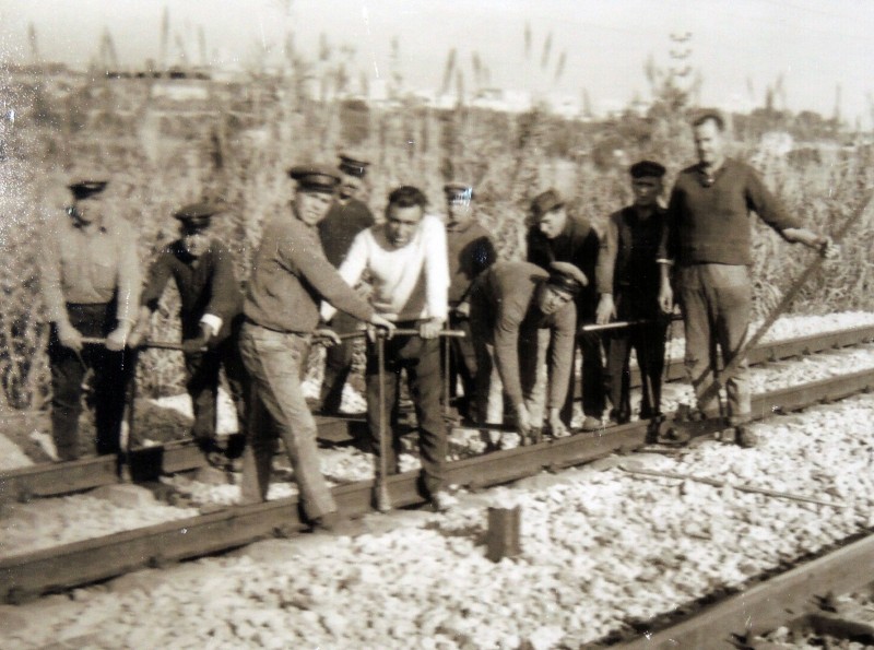 VDZ Ferroviarios en Valdeltormo-Salvador Sancho-DSCN1235.jpg