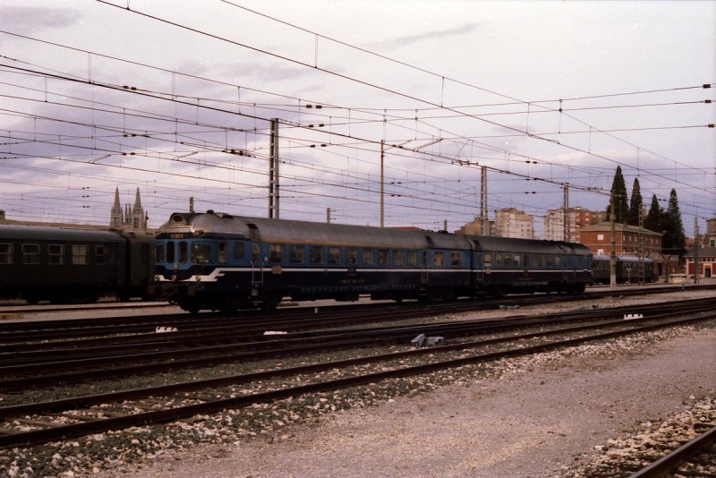 TER-Corunya-Bilbao-Burgos-80sw.jpg