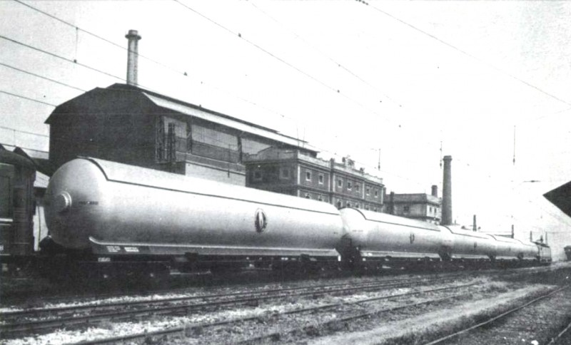 Tren de Butano con 276 al frente 1967.jpg