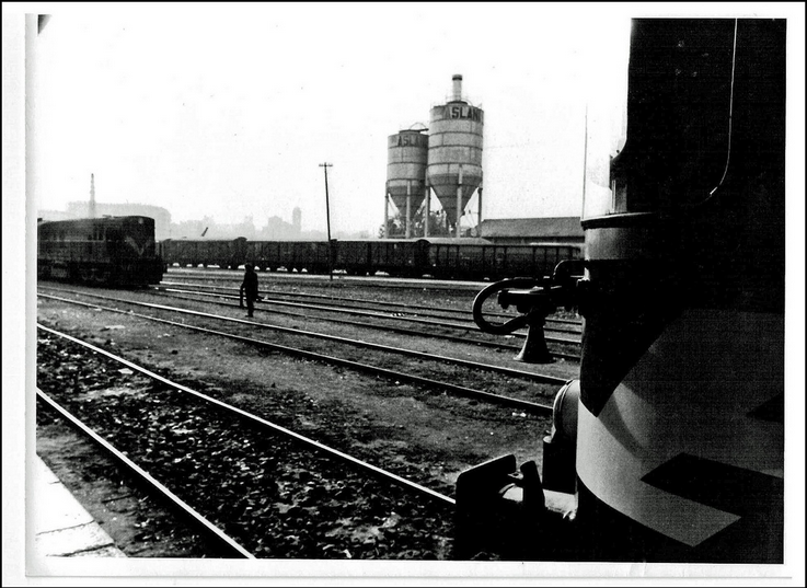 estción ferrocarril Granada 1975.png