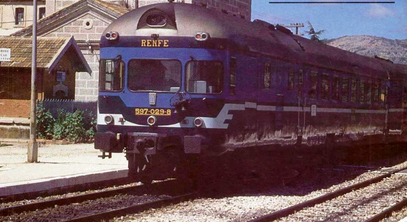 597.029 - Brazatortas. TER Madrid-Badajoz.jpg