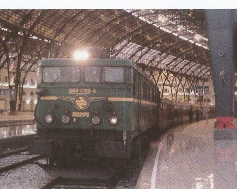 talgo iii barcelona malaga 1992.Jose Luis prados.jpg