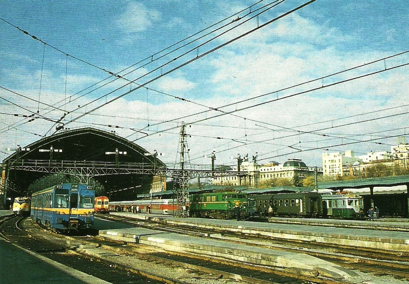 MADRID+Estación Atocha 1981.jpg