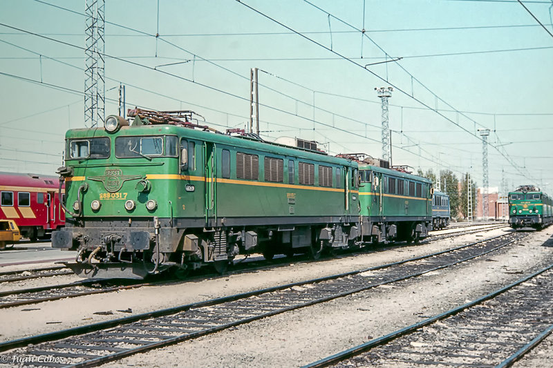 1983-1215.jpg