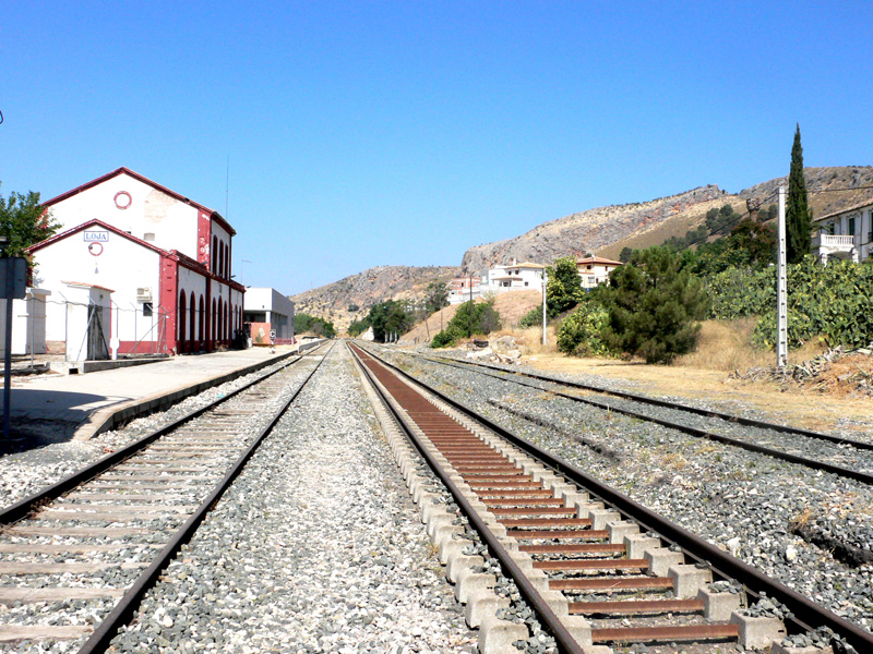 Estacion AVE Loja.jpg