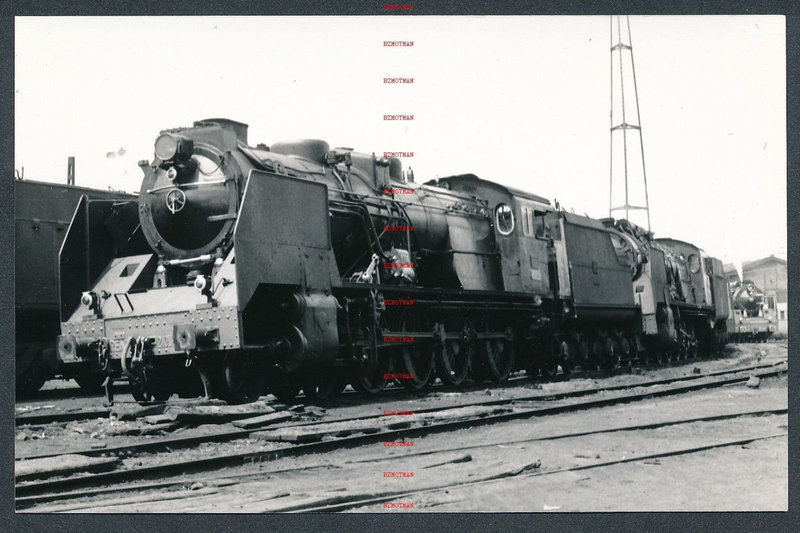 RQ47d SPAIN RENFE steam locomotive 240.2694 at Madrid Atocha 28-5-63.jpg