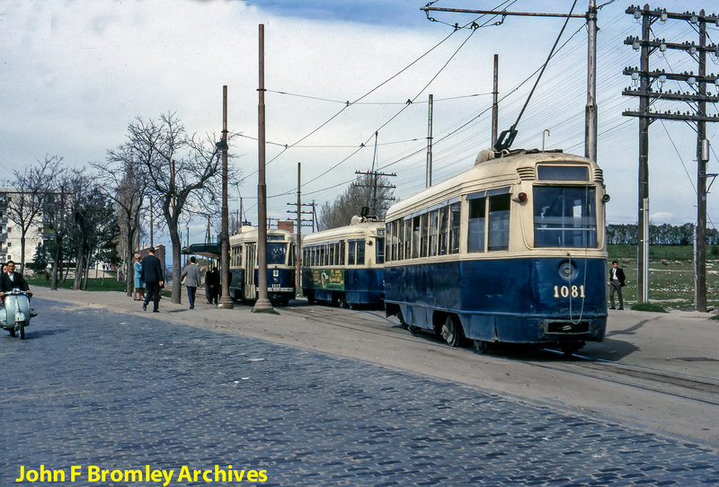 El 1081 y el 1122 en líneas 74-78. 1966.jpg