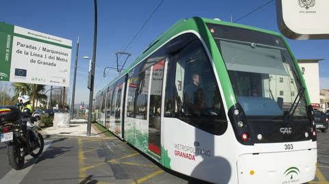 el-caos-del-metro-de-granada-un-accidente-incidentes-mas-retrasos-y-contratos-a-dedo.jpg