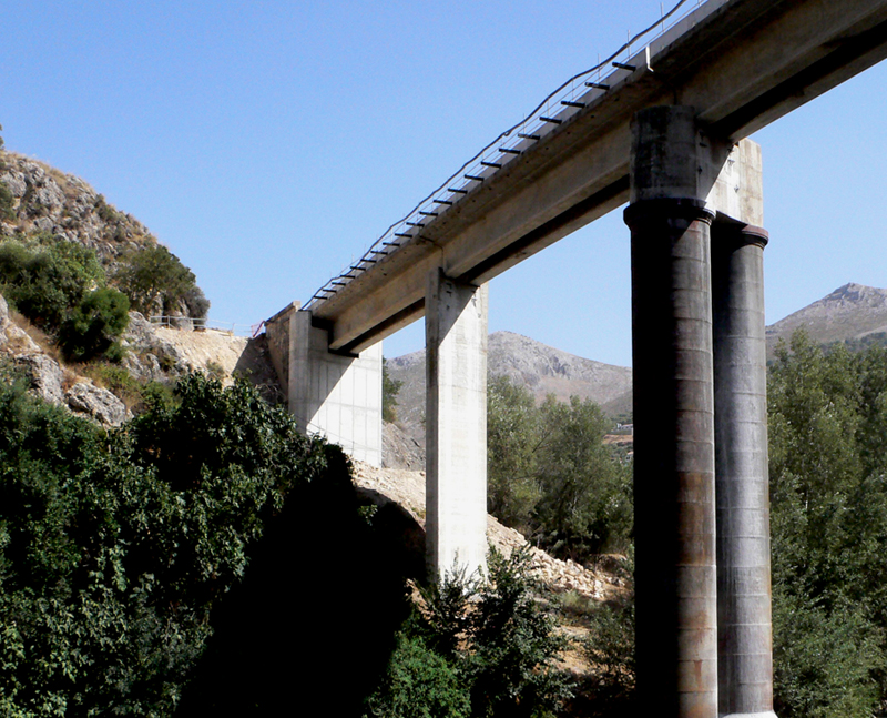 Viaducto oeste de Loja 2.JPG