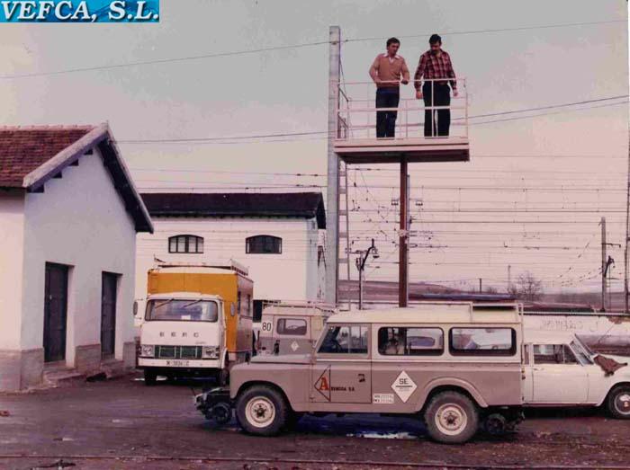 Land_Rover_Santana_109_TD_Serie_III_B_Ferrocarri.jpg