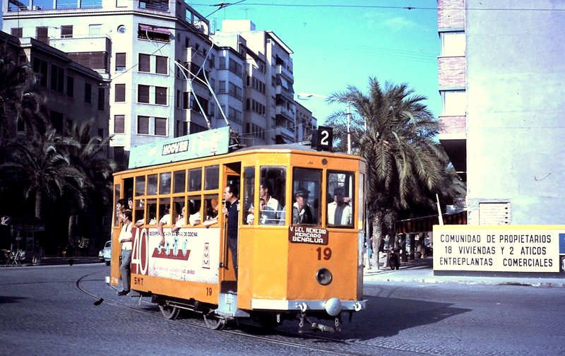 El 19 en línea 2. 1965.jpg