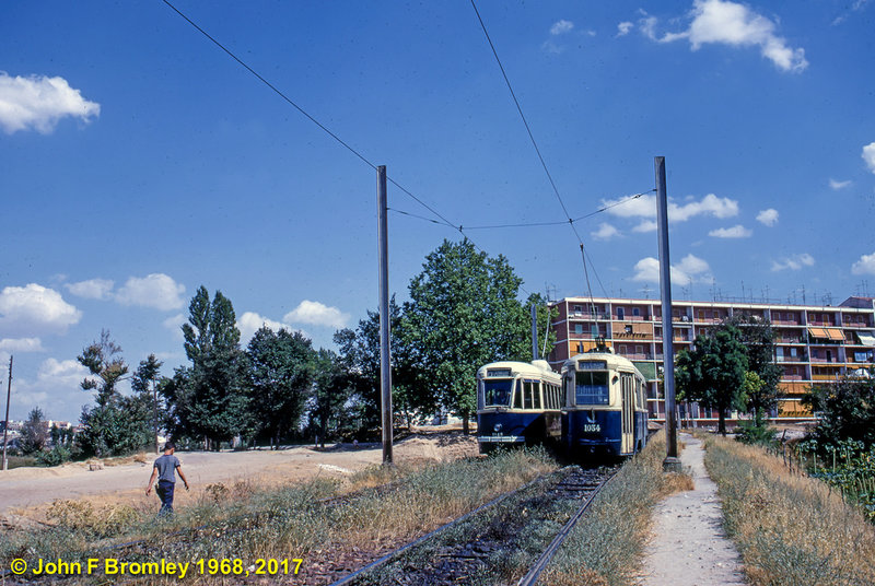 El 1034 y el 1148 en línea 73..jpg