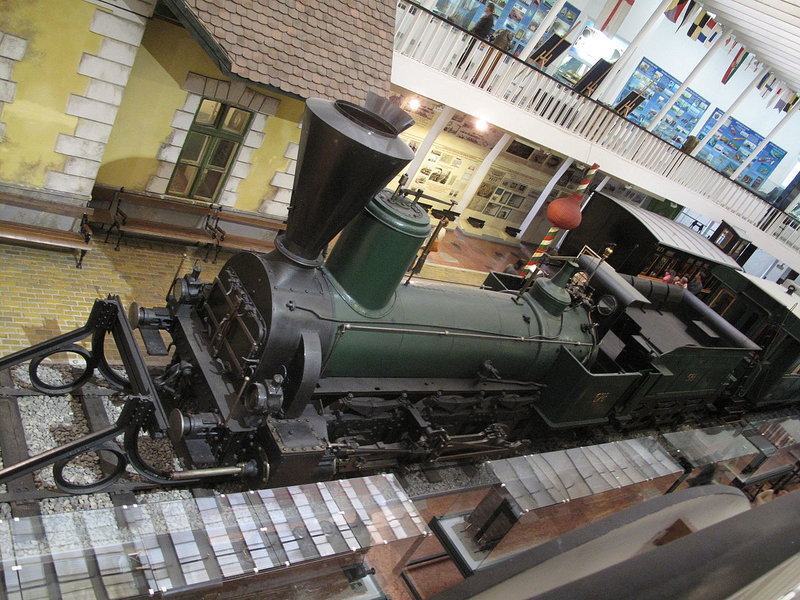 1280px-Steam_locomotive._Transport_Museum,_Budapešt_1303.jpg