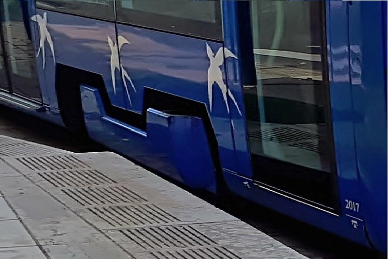 Bogie delantero articulado tranvia Montpellier .jpg