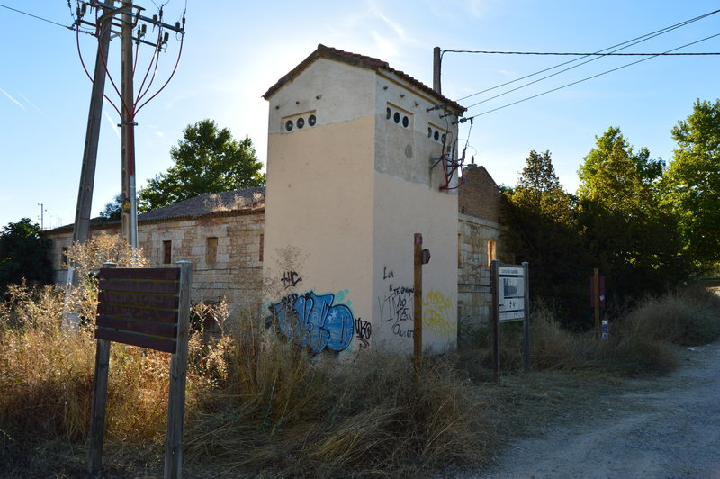 Palencia. Esclusa 31 y32 Canal de Castilla.JPG