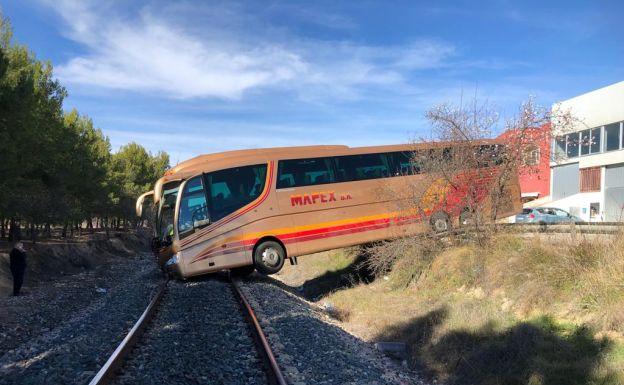 autobus-kxJG-U70588530729BjH-624x385@Las Provincias.jpg